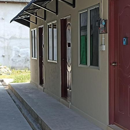 Depulauserai Roomstays Pekan Ngoại thất bức ảnh