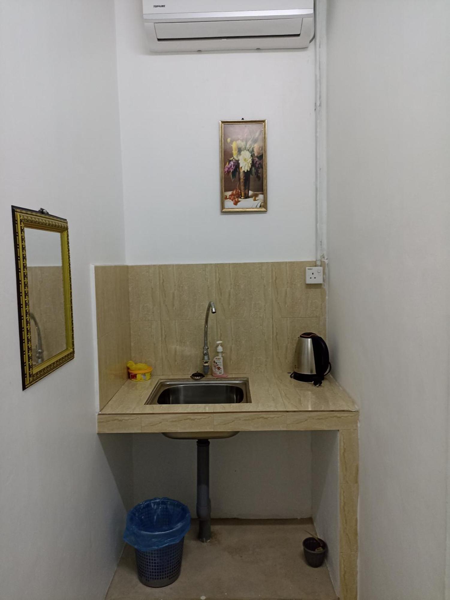 Depulauserai Roomstays Pekan Ngoại thất bức ảnh